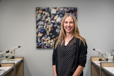 src diamond expert lucy standing in diamond lab